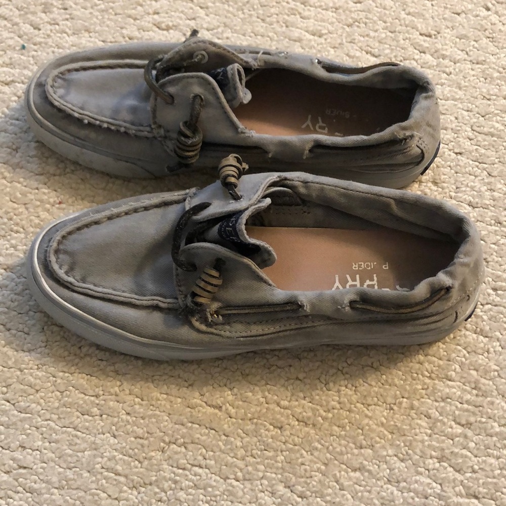 Sperry. Super Comfy.  Gray Boat Shoes. Size 5.